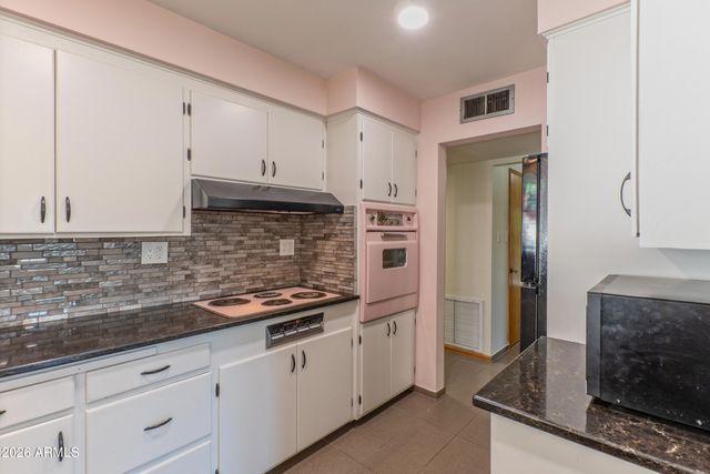 1334 W WILLETTA Street, Phoenix, AZ 85007