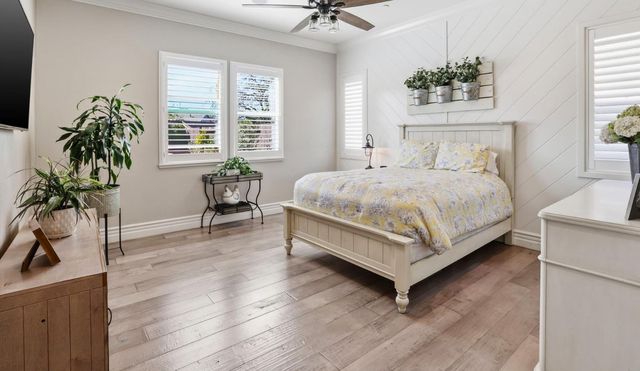 5025 Brightside Ln, Roseville, CA 95661