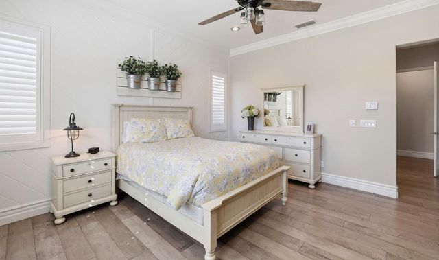 5025 Brightside Ln, Roseville, CA 95661