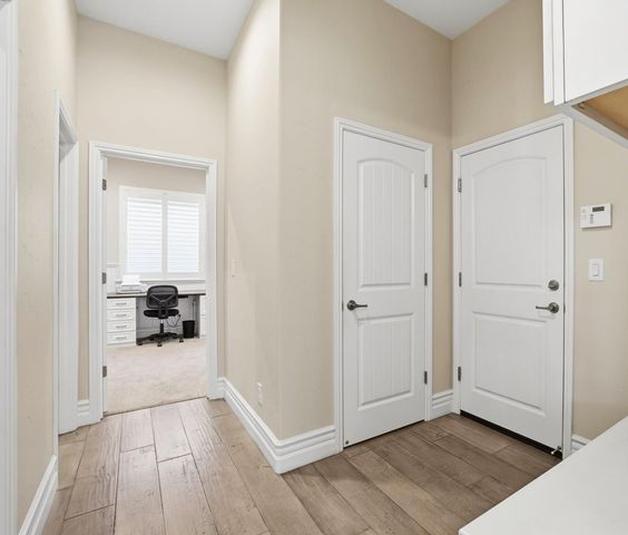 5025 Brightside Ln, Roseville, CA 95661