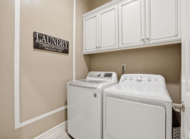 5025 Brightside Ln, Roseville, CA 95661