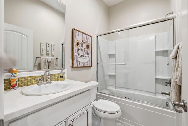 5025 Brightside Ln, Roseville, CA 95661