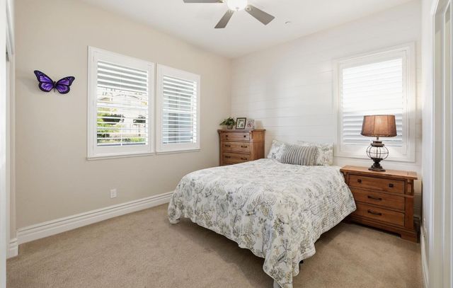 5025 Brightside Ln, Roseville, CA 95661