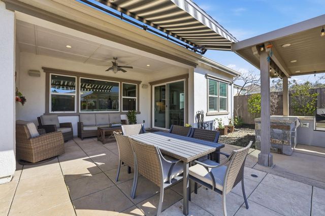 5025 Brightside Ln, Roseville, CA 95661