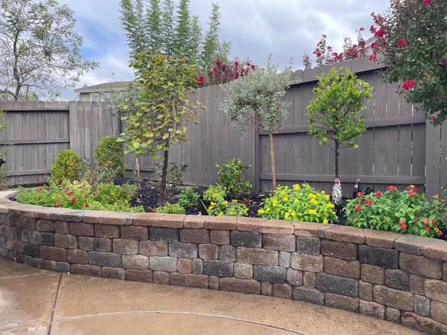 5025 Brightside Ln, Roseville, CA 95661