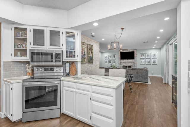 5 Calle Rio, Mary Esther, FL 32569