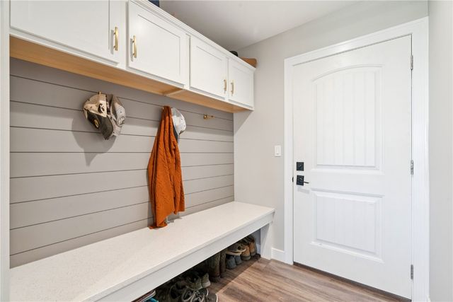 1264 Cedar Springs Dr, Marion, IA 52302