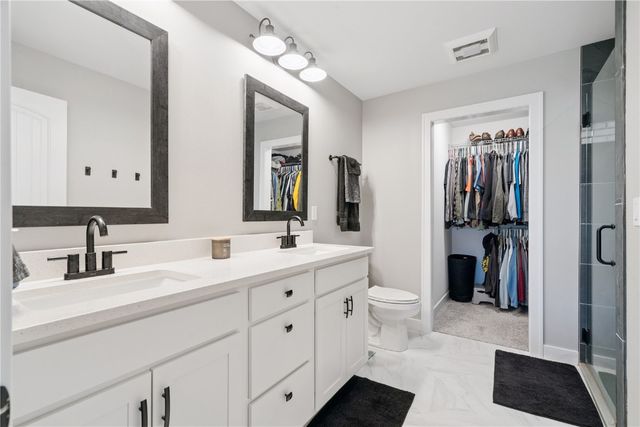 1264 Cedar Springs Dr, Marion, IA 52302