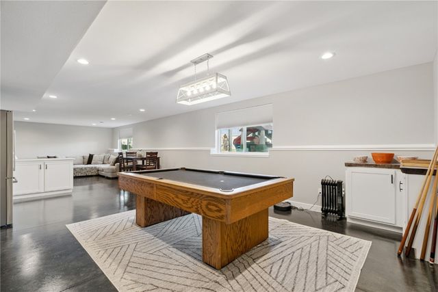 1264 Cedar Springs Dr, Marion, IA 52302