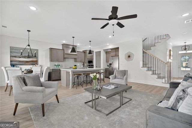 972 Homepark Circle, Buford, GA 30518