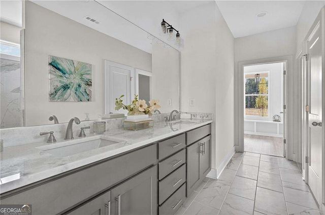 972 Homepark Circle, Buford, GA 30518