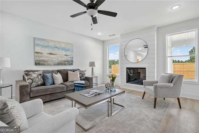 972 Homepark Circle, Buford, GA 30518