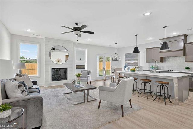 972 Homepark Circle, Buford, GA 30518