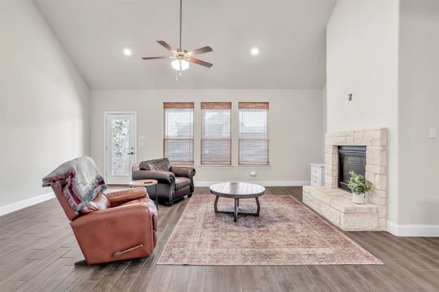 433 Forestridge Drive, Fate, TX 75087