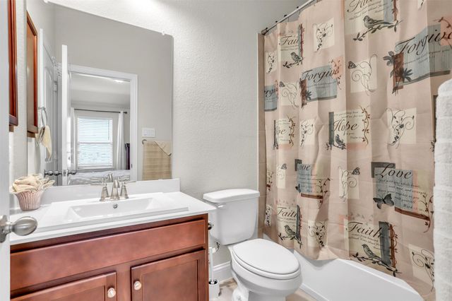 433 Forestridge Drive, Fate, TX 75087