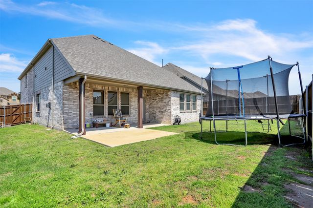 433 Forestridge Drive, Fate, TX 75087