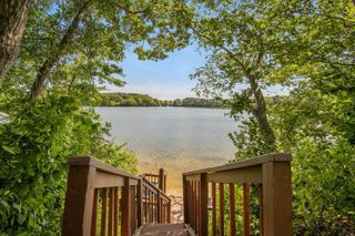 12 Sawmill Rd, Barnstable, MA 02648