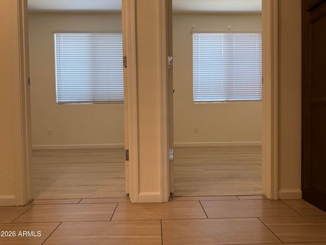 6628 S 4TH Street, Phoenix, AZ 85042