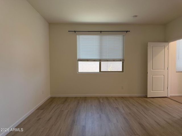 6628 S 4TH Street, Phoenix, AZ 85042