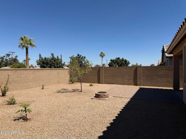6628 S 4TH Street, Phoenix, AZ 85042