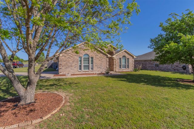 301 Wintergreen Court, Weatherford, TX 76085