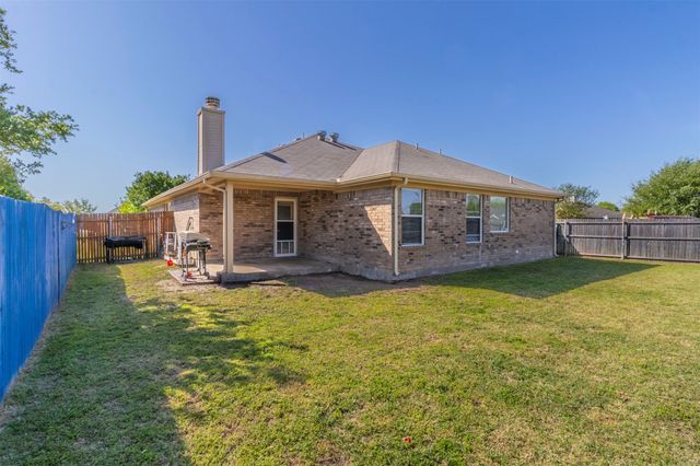 301 Wintergreen Court, Weatherford, TX 76085