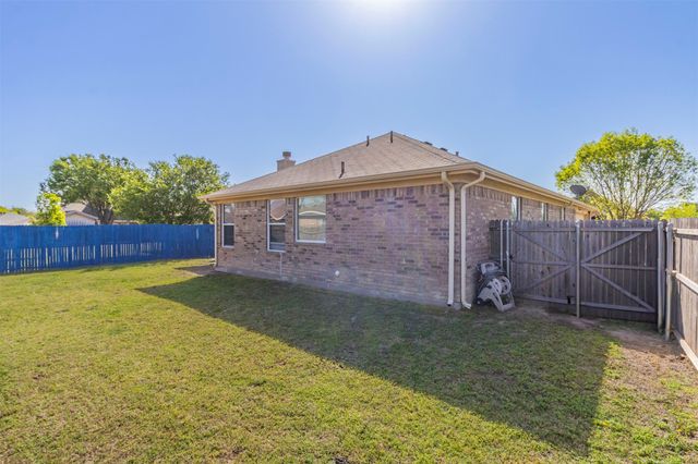 301 Wintergreen Court, Weatherford, TX 76085