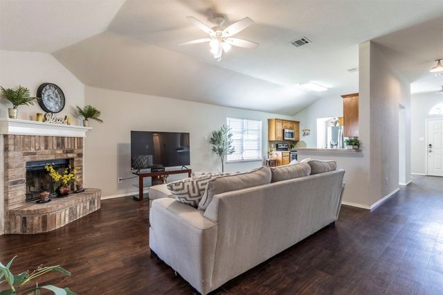 301 Wintergreen Court, Weatherford, TX 76085