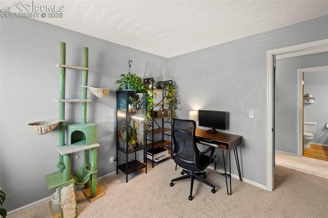 814 Tenderfoot Hill Road 102, Colorado Springs, CO 80906