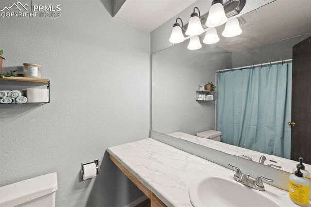 814 Tenderfoot Hill Road 102, Colorado Springs, CO 80906