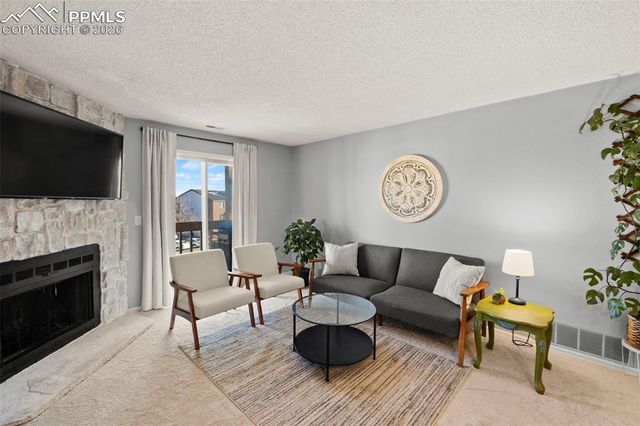 814 Tenderfoot Hill Road 102, Colorado Springs, CO 80906