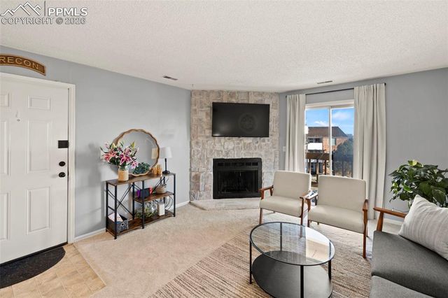 814 Tenderfoot Hill Road 102, Colorado Springs, CO 80906