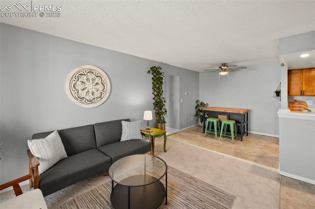 814 Tenderfoot Hill Road 102, Colorado Springs, CO 80906