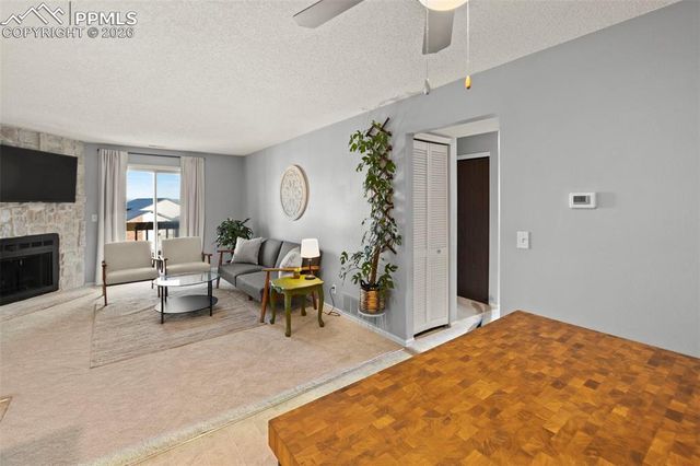 814 Tenderfoot Hill Road 102, Colorado Springs, CO 80906