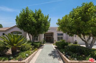 9550 White Oak Avenue, Los Angeles, CA 91325