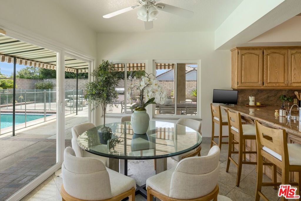 Image 13 of property listing at 9550 White Oak Avenue, Los Angeles, CA 91325
