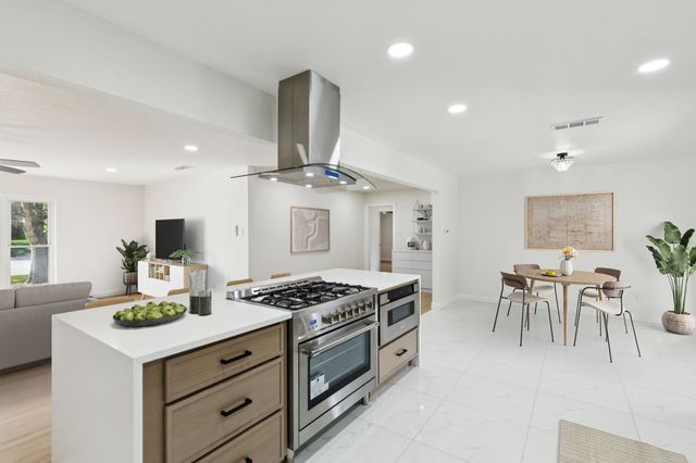 11329 Gatewood Place, Dallas, TX 75218