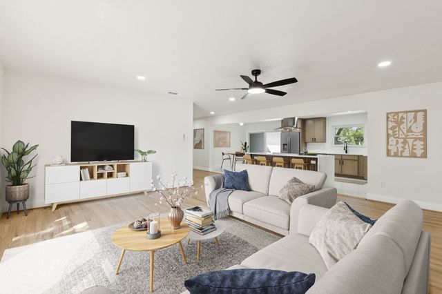 11329 Gatewood Place, Dallas, TX 75218