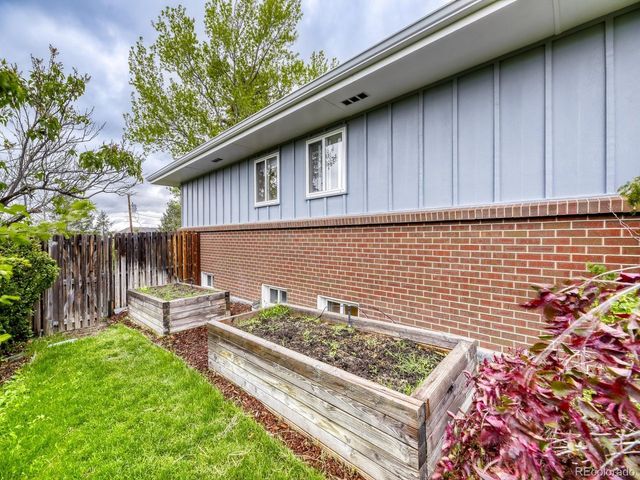 471 High Dr, Castle Rock, CO 80104