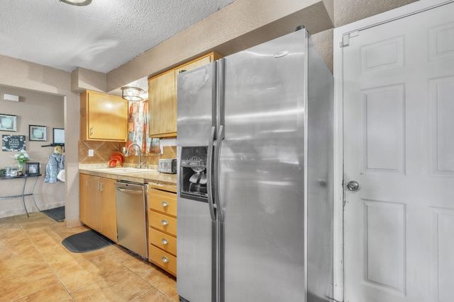 7662 Milldale Cir, Elverta, CA 95626