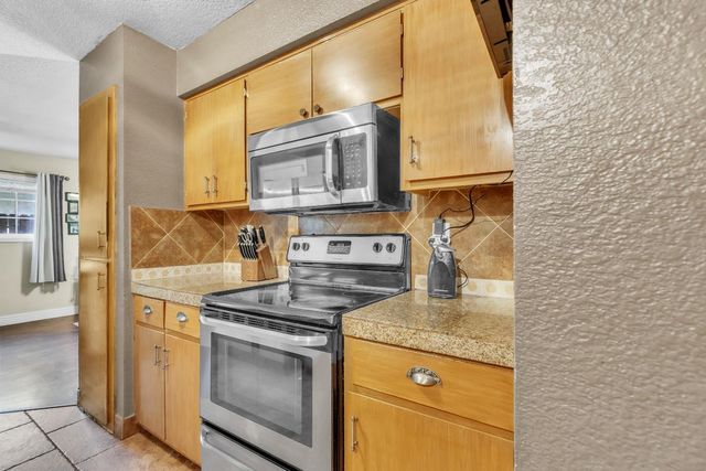7662 Milldale Cir, Elverta, CA 95626