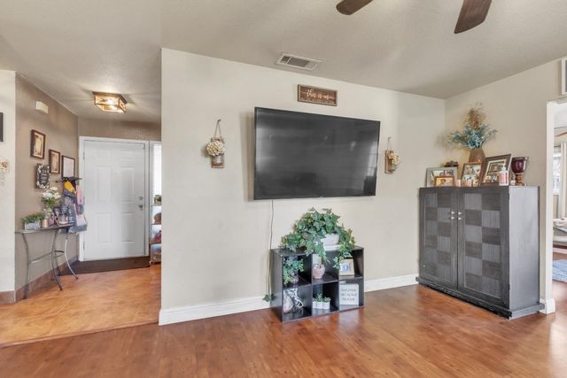 7662 Milldale Cir, Elverta, CA 95626