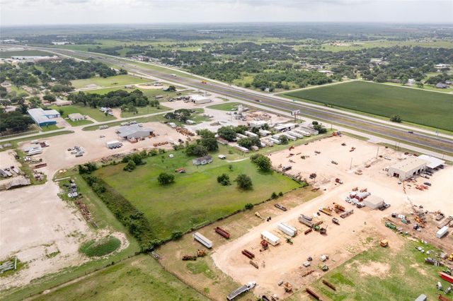 26544 S Us-59 S, El Campo, TX 77437