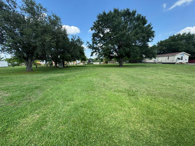 26544 S Us-59 S, El Campo, TX 77437