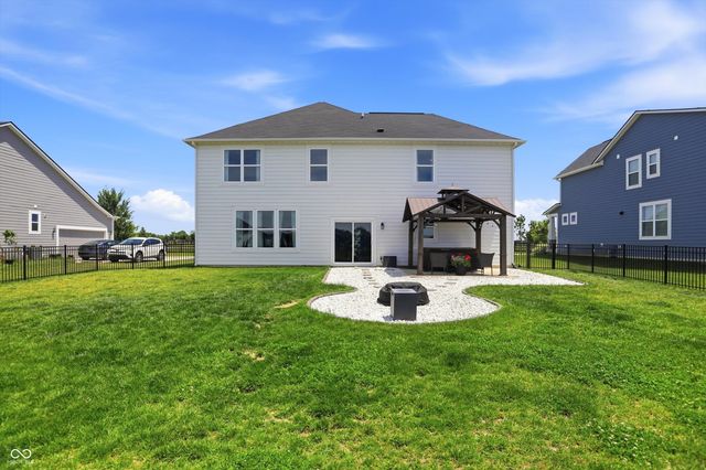 18884 Pinda Drive, Westfield, IN 46074