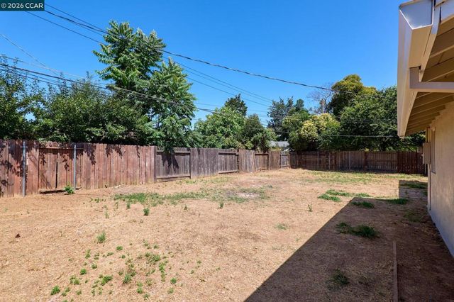 2504 Riesling Way, Rancho Cordova, CA 95670