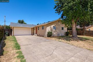2504 Riesling Way, Rancho Cordova, CA 95670
