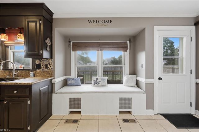 312 Gallenway TER, Chesapeake, VA 23322