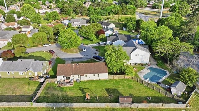 312 Gallenway TER, Chesapeake, VA 23322