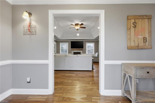312 Gallenway TER, Chesapeake, VA 23322